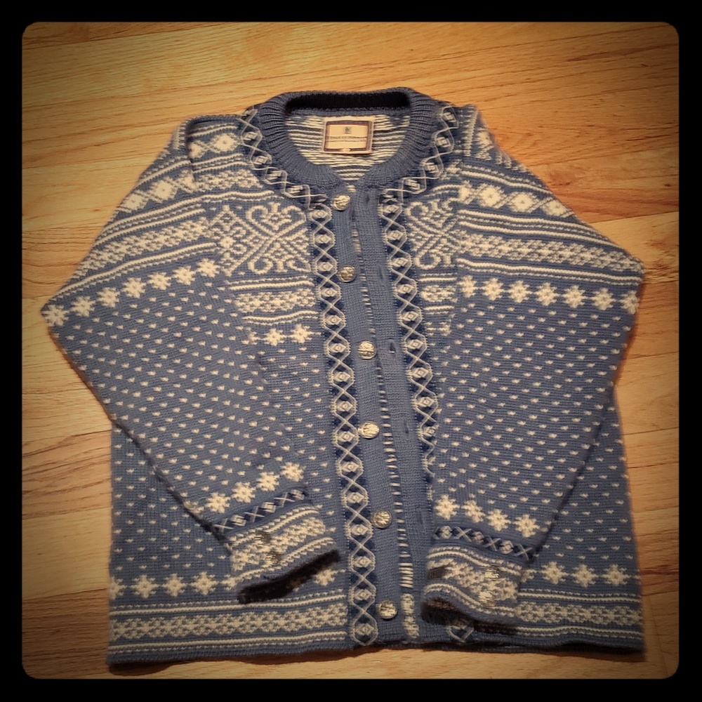 DALE OF NORWAY size small sweater